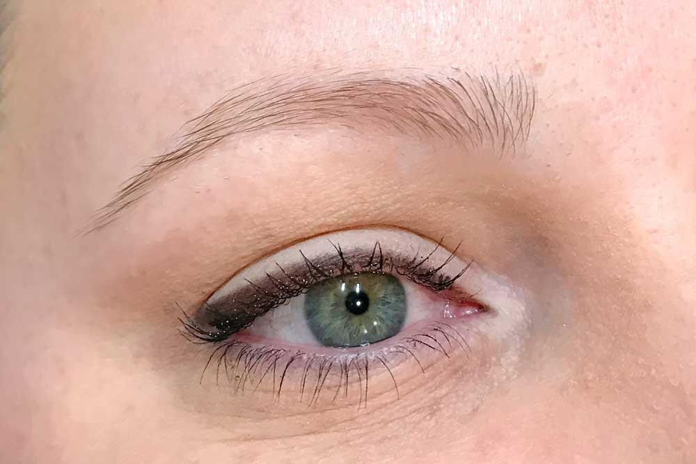 Before-Before & After, Microblading technique. Drag bar to compare.